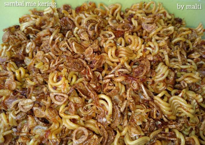 Resep memasak Sambal Mie Kering Toping Bawang Goreng hidangan Hari Raya  nikmat