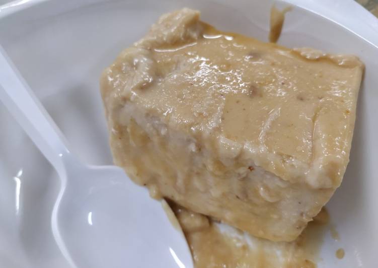 Flan de turrón almendra