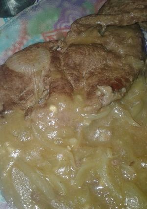 Una foto de Bifes de hígado con cebolla