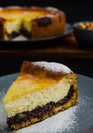 A picture of Poppy Seed - Curd Cheesecake.