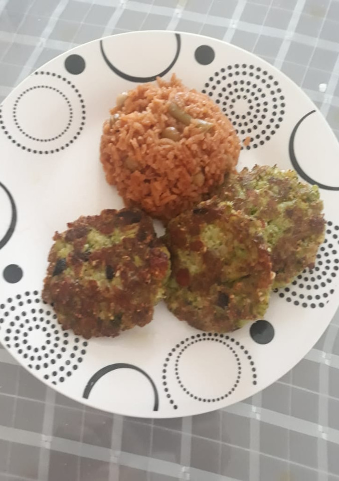 Una foto de Tortitas de brócoli con champiñones