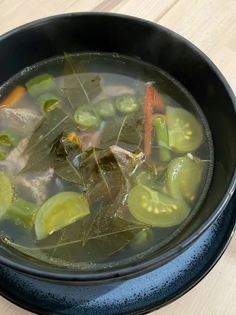 Langkah Gampang Membuat Resep Asem asem daging sapi - daun kedondong yang Menggugah Selera