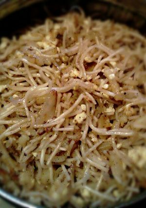 A picture of Egg chowmin.