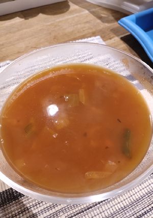 A picture of Oxtail Soup.