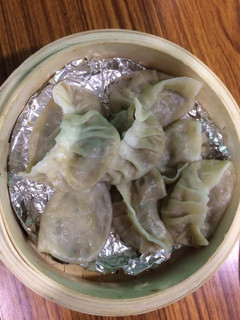 वेज मोमोज (Veg Momos recipe in Hindi) रेसिपी मुख्य फोटो