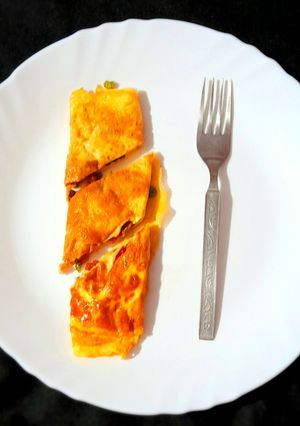 A picture of French Omelette.