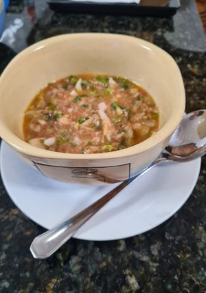 Una foto de 24. Ensalada de lechuga y culantro