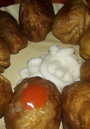 A picture of Cheesy Momos.