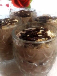 صورة لوصفة تحلية بالكريمة والبسكوت بطعم النسكافيه ☕🍮🍪🍫