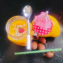 A picture of Lychee Mango Smoothie.