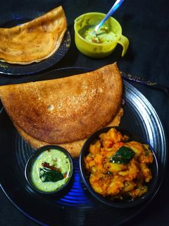 आटा डोसा (atta dosa recipe in Hindi) रेसिपी मुख्य फोटो