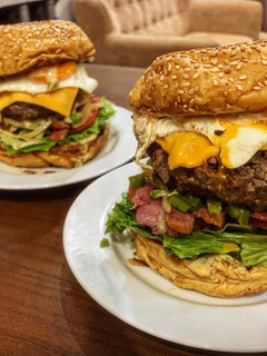 Hình của món Hamburger tại gia siêu ngon style Hàn Quốc.