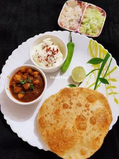 भटूरा रेसिपी मुख्य फोटो
