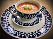 Una foto de gazpacho andaluz