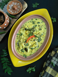 A picture of Khaataa (Green Moong Daal And Rice Khichdi).