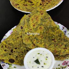 A picture of Arbi leaves Paratha.