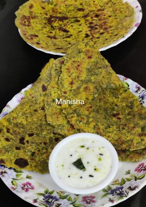 A picture of Arbi leaves Paratha.