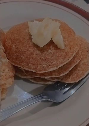 Foto resep Pancake Ubi Oatmeal Kurma untuk diet
