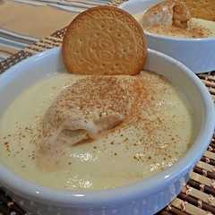 Una foto de Natillas con helado de galleta