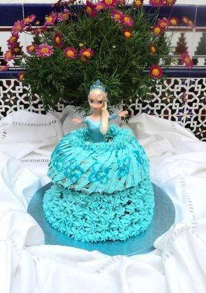 Foto principal de Tarta vestido de muñeca Frozen