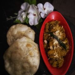 A picture of Peanut dum aloo.