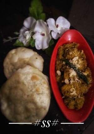 A picture of Peanut dum aloo.