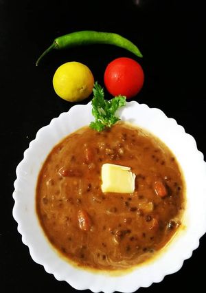 A picture of Daal Makhni.
