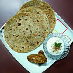 A picture of Cheese Aloo Paratha.
