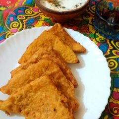 A picture of Bread pakora.