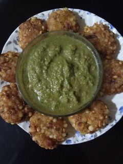 साबूदाना वड़ा (Sabudana bada recipe in Hindi) रेसिपी मुख्य फोटो