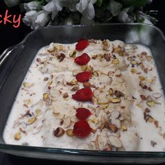 A picture of Bread malayi roll very sweet dessert.