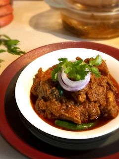 চিকেন কষা (Chicken kosha recipe in bengali ) রেসিপির প্রধান ছবি