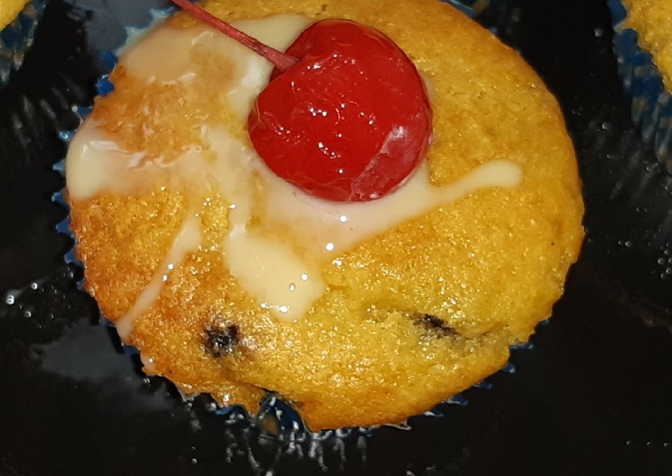 Mango choco cup cake