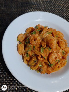 Una foto de Spaghetti con salsa rosa de camarones
