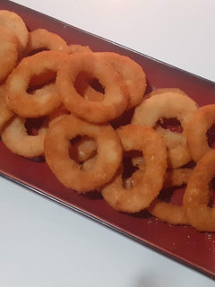Una foto de Aros de cebolla fritos!