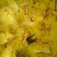 Opor ayam bumbu kuning