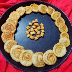 A picture of Swirl Mathri.