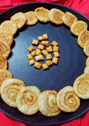 A picture of Swirl Mathri.