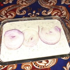 A picture of Mint onion raita.