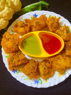 ফুলকপির পকোড়া (fulkopir pakora recipe in bengali) রেসিপির প্রধান ছবি