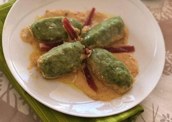 Gnudi con vellutata di ortaggi