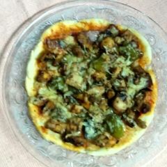 A picture of Chicken pizza.