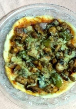 A picture of Chicken pizza.