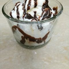 A picture of Chocolate Vanilla ice cream.