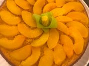 Una foto de pan de elote con harina