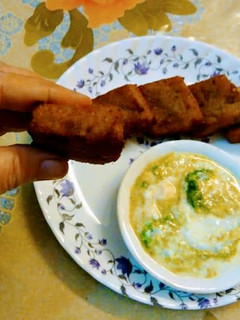 सूजी और ब्रेड के कटलेट (sooji aur bread ke cutlet recipe in Hindi) रेसिपी मुख्य फोटो