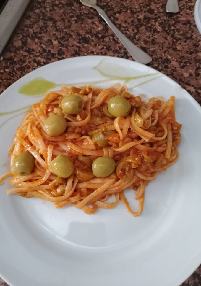 Una foto de Tallarines con Aceitunas