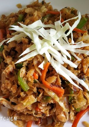 चपाती नुडल्स (chapati noodle recipe in marathi) रेसिपी चे मुख्य फोटो 