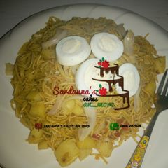 Fried spaghetti and potatoes A picture of Fried spaghetti and potatoes.