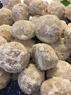 A picture of Snowball Cookies.